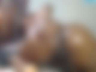 queenloovee's Live Sex Cam Show