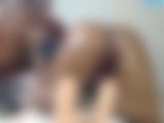 queenloovee's Live Sex Cam Show