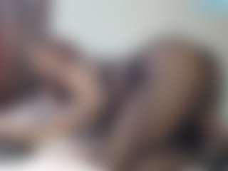 queenloovee's Live Sex Cam Show