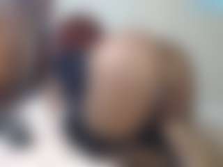 queenloovee's Live Sex Cam Show