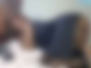 queenloovee's Live Sex Cam Show