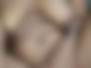 queenloovee's Live Sex Cam Show