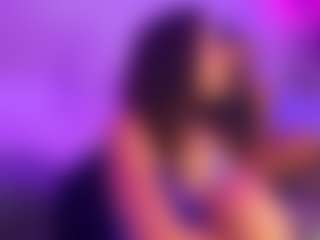 Live cam show with SatineSummers - Spank Brown Hair on nudelive.tv