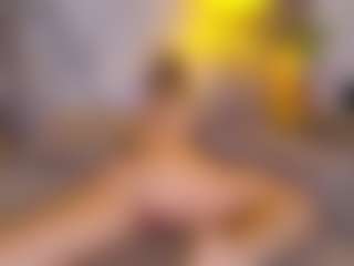 Live cam show with Hanna Byron - Big Tits on Milfs Live