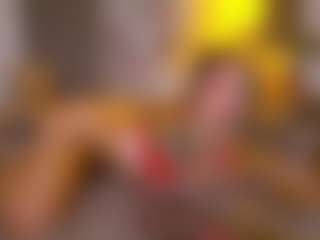 Live cam show with Hanna Byron - Shaved Pussy on Soda Cam
