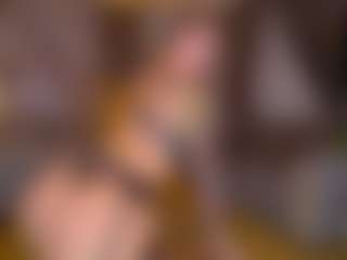 Live cam show with Hanna Byron - Amateur Curvy on Livezox