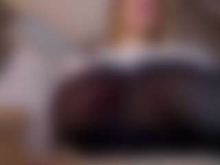 Live cam show with Hanna Byron - Athletic Strip on Camsoda