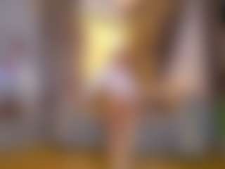 Live cam show with Hanna Byron - Tease Lovense on live.xheat.ai