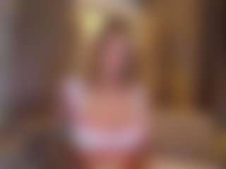 Live cam show with Hanna Byron - Curvy Young Adult on Camsoda