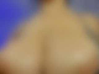 iris-torrez MILF webcam performer live streaming