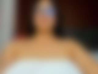 Live cam show with iris-torrez - Thong on Chatstar