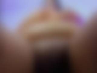 iris-torrez's Live Sex Cam Show