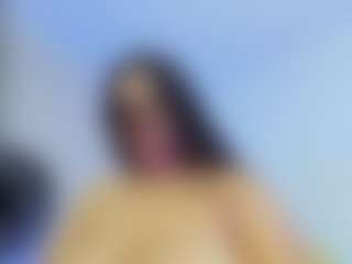 iris-torrez's Live Sex Cam Show