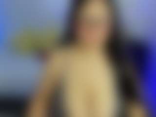 iris-torrez's Live Sex Cam Show