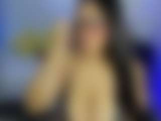 iris-torrez's Live Sex Cam Show