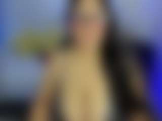 iris-torrez's Live Sex Cam Show