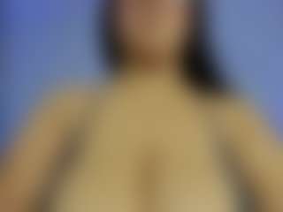 iris-torrez's Live Sex Cam Show