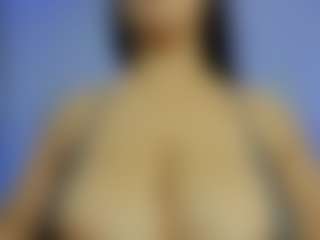 iris-torrez's Live Sex Cam Show