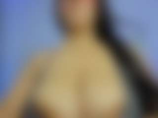 iris-torrez's Live Sex Cam Show