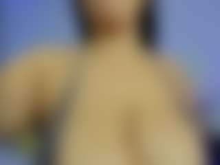 iris-torrez's Live Sex Cam Show