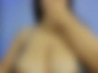 iris-torrez's Live Sex Cam Show