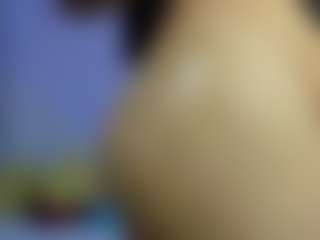 iris-torrez's Live Sex Cam Show