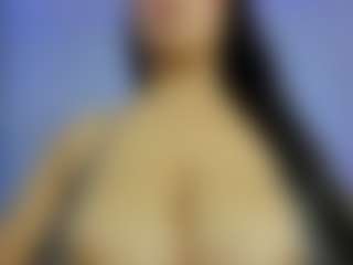 iris-torrez's Live Sex Cam Show