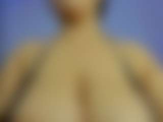 iris-torrez's Live Sex Cam Show