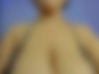 iris-torrez's Live Sex Cam Show