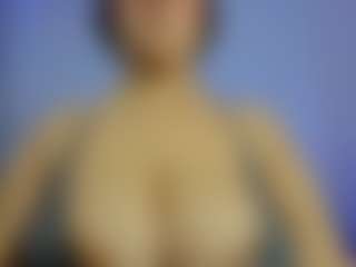 iris-torrez's Live Sex Cam Show