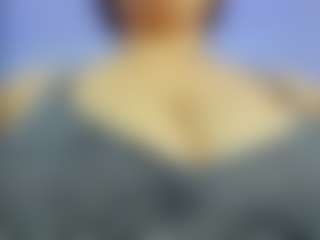 iris-torrez's Live Sex Cam Show