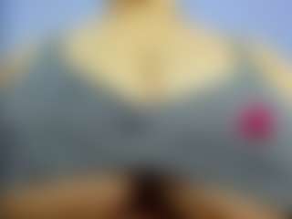 iris-torrez's Live Sex Cam Show