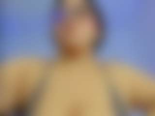 iris-torrez's Live Sex Cam Show