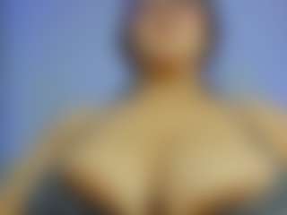 iris-torrez's Live Sex Cam Show