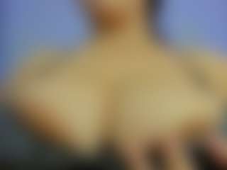 iris-torrez's Live Sex Cam Show