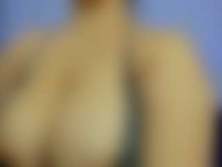 iris-torrez's Live Sex Cam Show