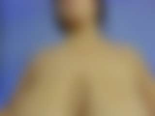 iris-torrez's Live Sex Cam Show