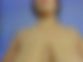 iris-torrez's Live Sex Cam Show