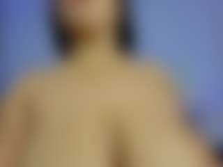 iris-torrez's Live Sex Cam Show