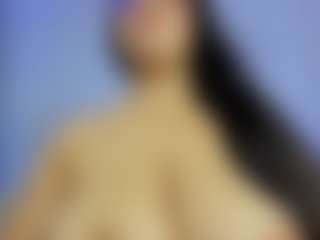 iris-torrez's Live Sex Cam Show