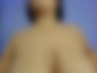 iris-torrez's Live Sex Cam Show