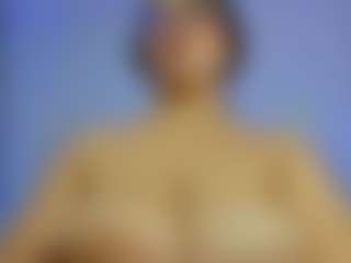 iris-torrez's Live Sex Cam Show