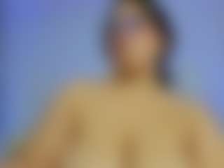 iris-torrez's Live Sex Cam Show