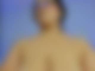 iris-torrez's Live Sex Cam Show