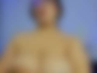 iris-torrez's Live Sex Cam Show