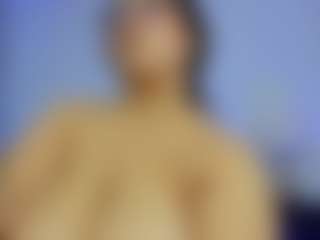 iris-torrez's Live Sex Cam Show