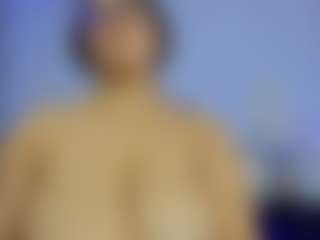 iris-torrez's Live Sex Cam Show