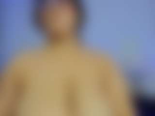 iris-torrez's Live Sex Cam Show