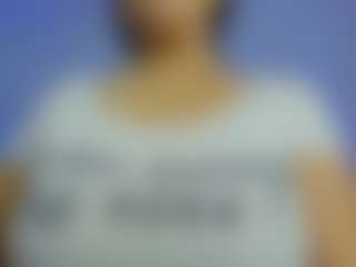 iris-torrez's Live Sex Cam Show