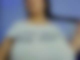iris-torrez's Live Sex Cam Show